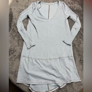 Free People Like New Ribbed Tunic Slit Sides Knit Soft Long sleeve Size Small